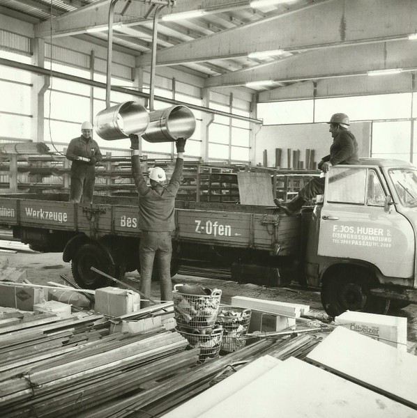 Historische Verladung im Lager der Huber GmbH